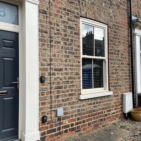 The Vines - Stunning Period Home With Free Parking ヨーク エクステリア 写真