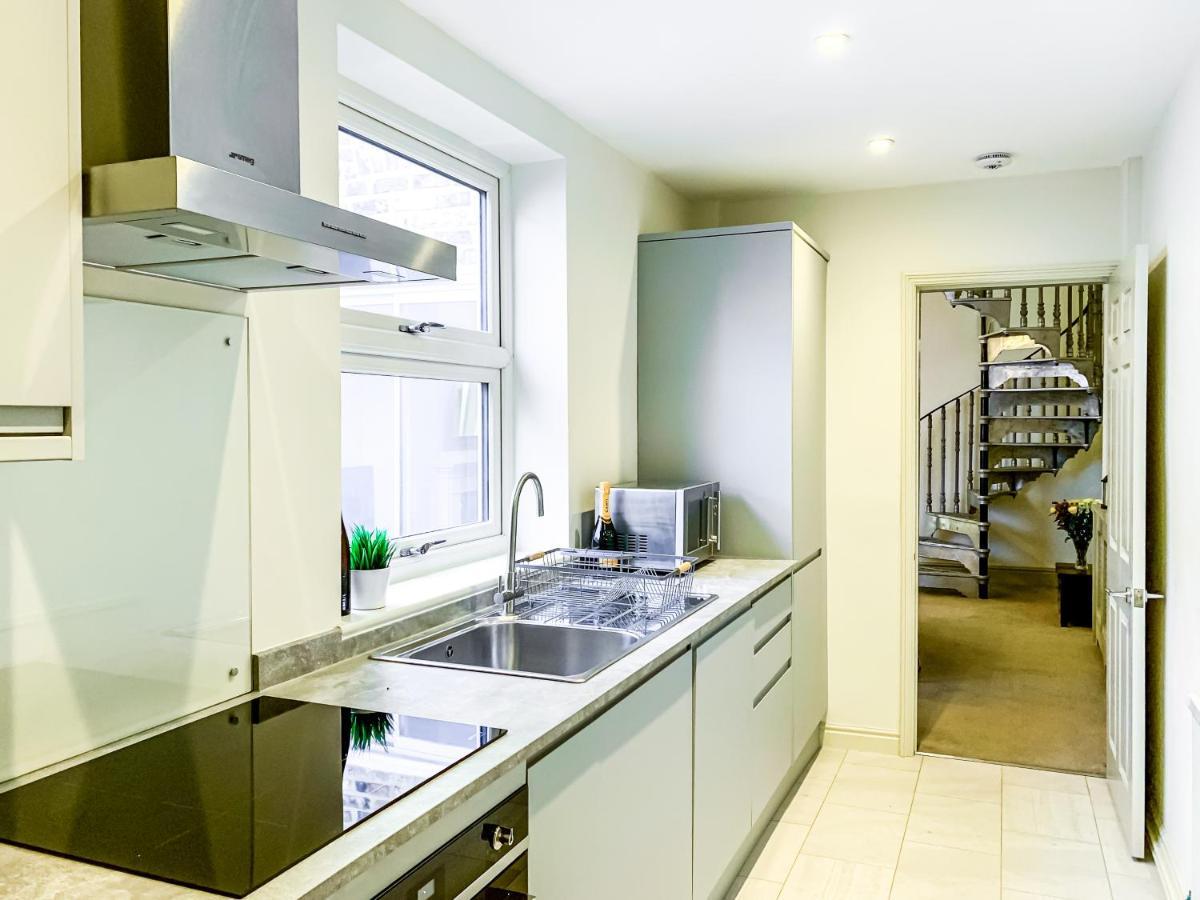 The Vines - Stunning Period Home With Free Parking ヨーク エクステリア 写真