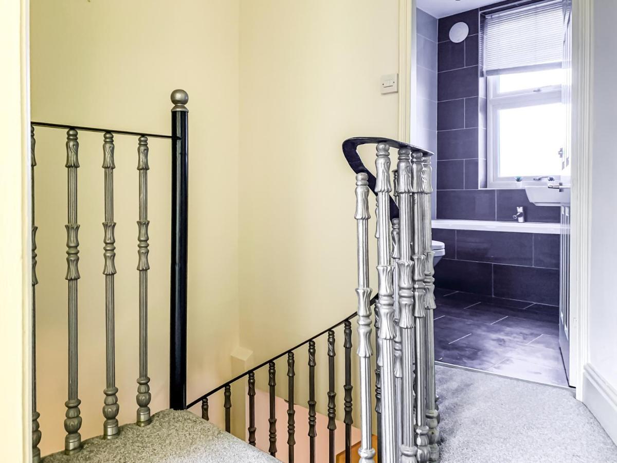 The Vines - Stunning Period Home With Free Parking ヨーク エクステリア 写真