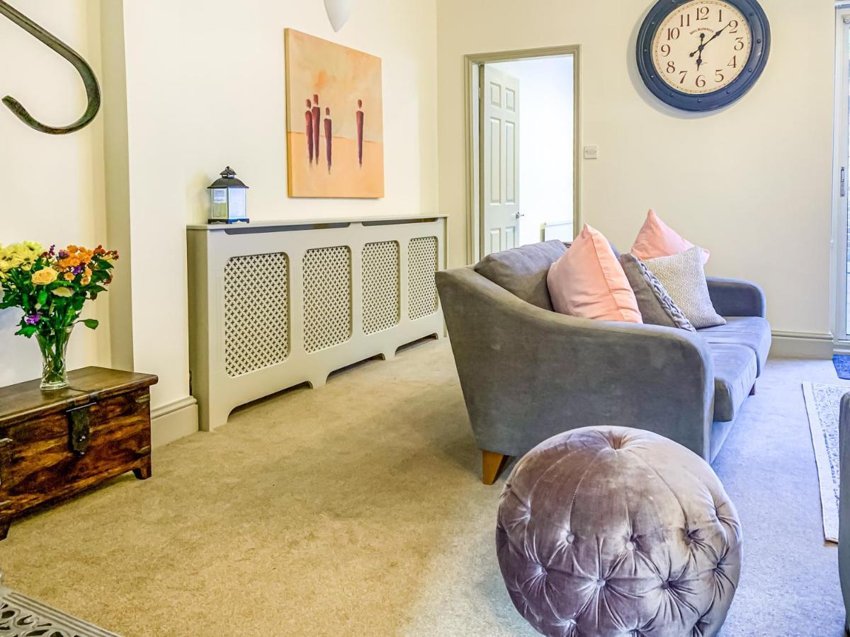 The Vines - Stunning Period Home With Free Parking ヨーク エクステリア 写真