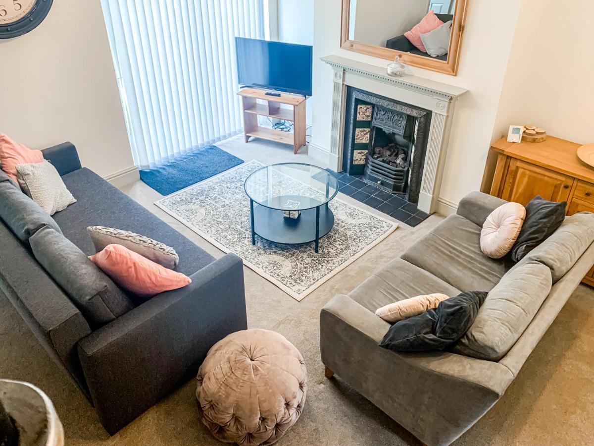 The Vines - Stunning Period Home With Free Parking ヨーク エクステリア 写真