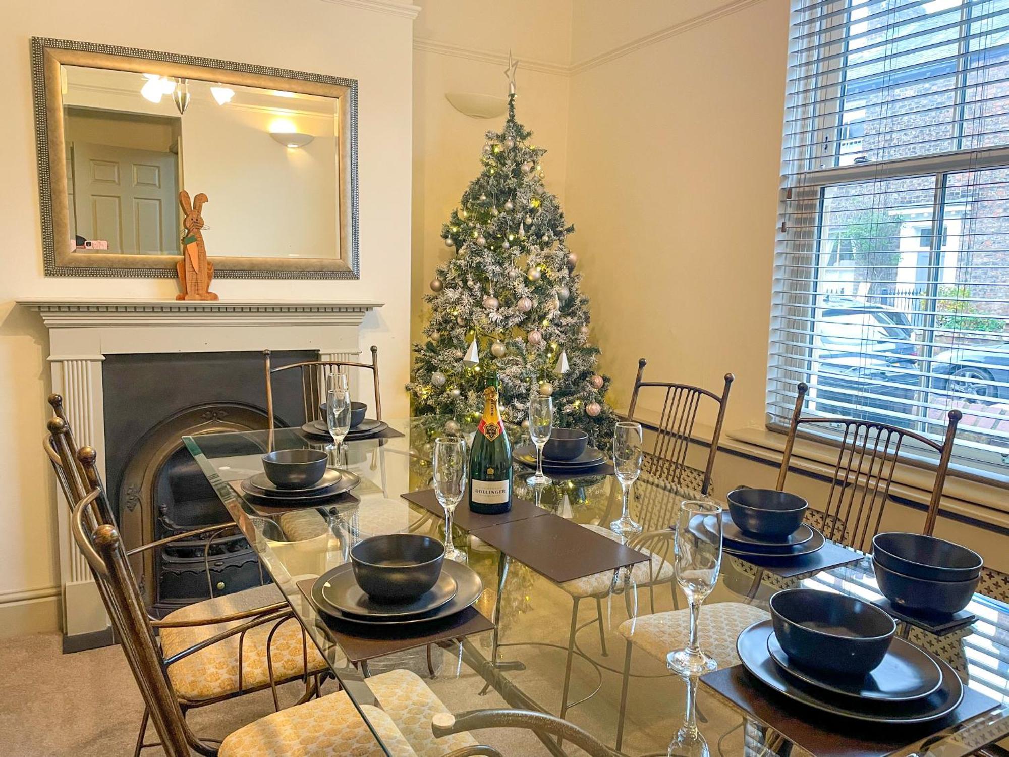 The Vines - Stunning Period Home With Free Parking ヨーク エクステリア 写真